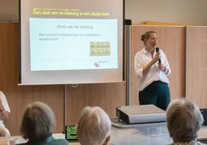 Presentatie van Adelante.